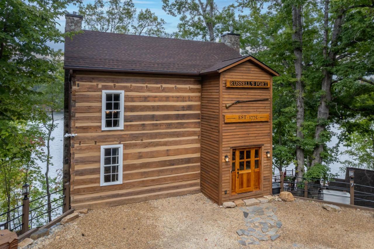 Russell'S Fort At White Oak Point: Historical Cabin On Lake Lure, Luxury, Direct Lake Access! Villa Exteriör bild