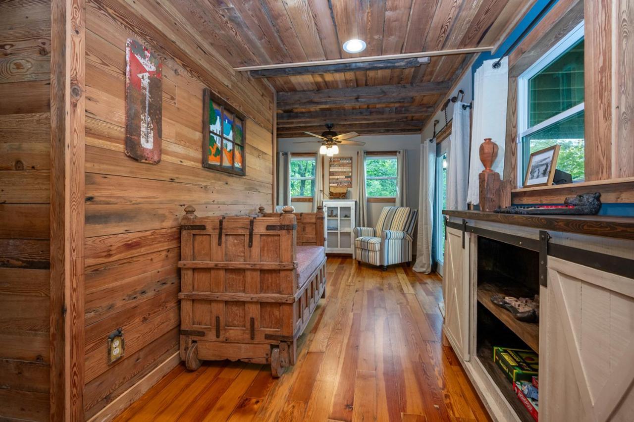 Russell'S Fort At White Oak Point: Historical Cabin On Lake Lure, Luxury, Direct Lake Access! Villa Exteriör bild
