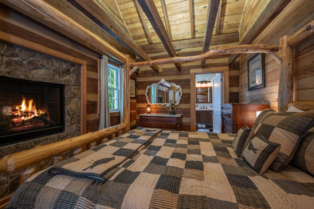 Russell'S Fort At White Oak Point: Historical Cabin On Lake Lure, Luxury, Direct Lake Access! Villa Exteriör bild