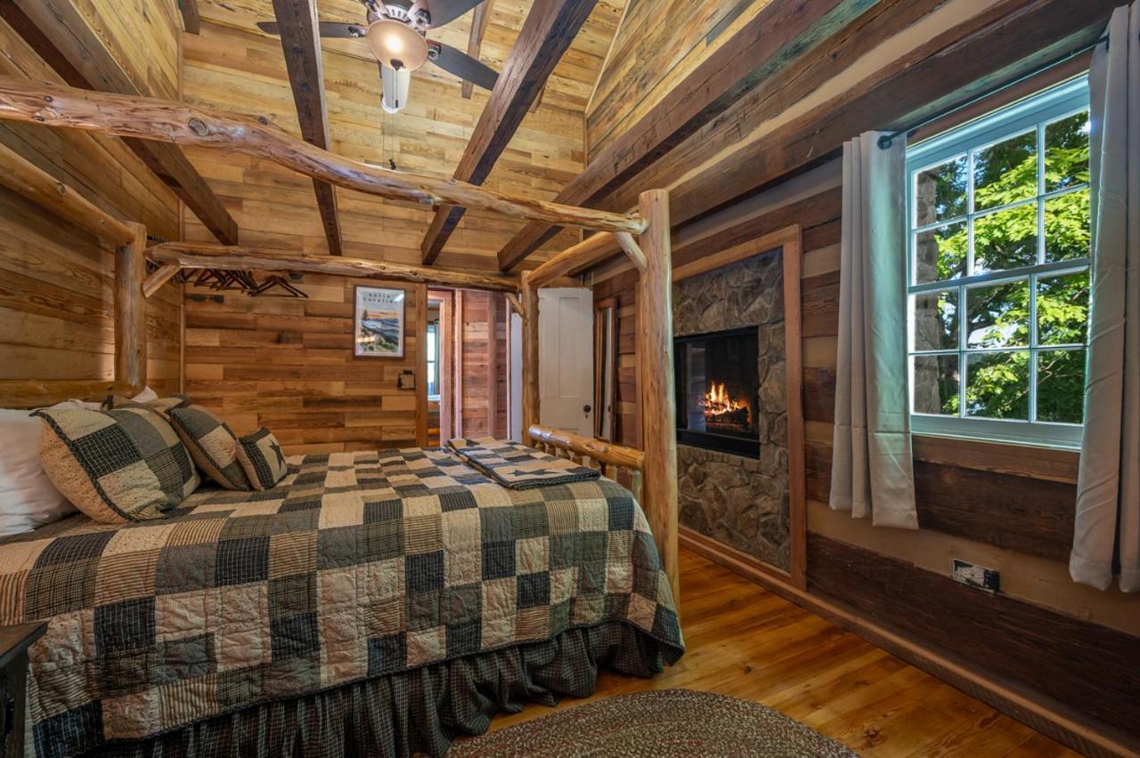 Russell'S Fort At White Oak Point: Historical Cabin On Lake Lure, Luxury, Direct Lake Access! Villa Exteriör bild