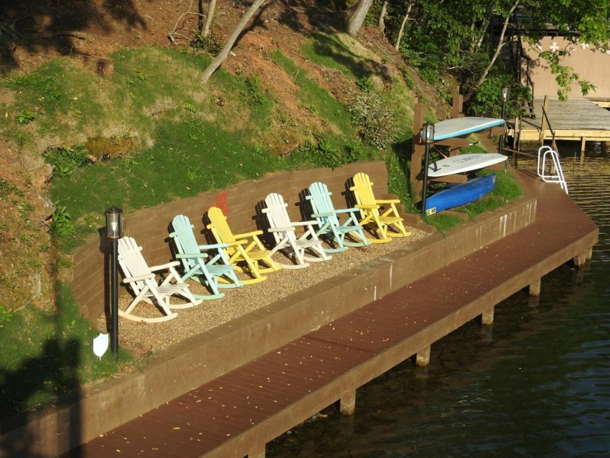 Russell'S Fort At White Oak Point: Historical Cabin On Lake Lure, Luxury, Direct Lake Access! Villa Exteriör bild