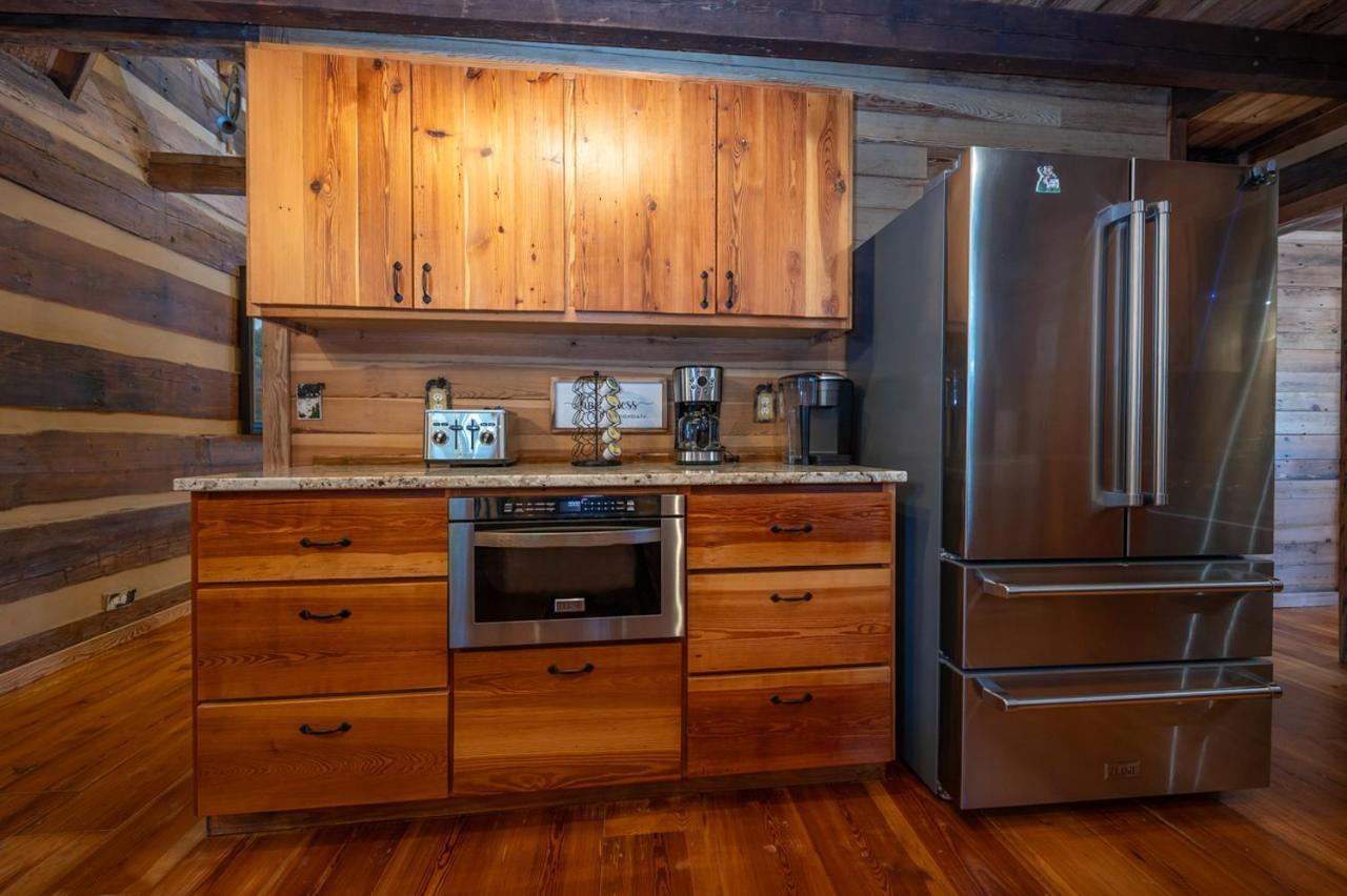 Russell'S Fort At White Oak Point: Historical Cabin On Lake Lure, Luxury, Direct Lake Access! Villa Exteriör bild