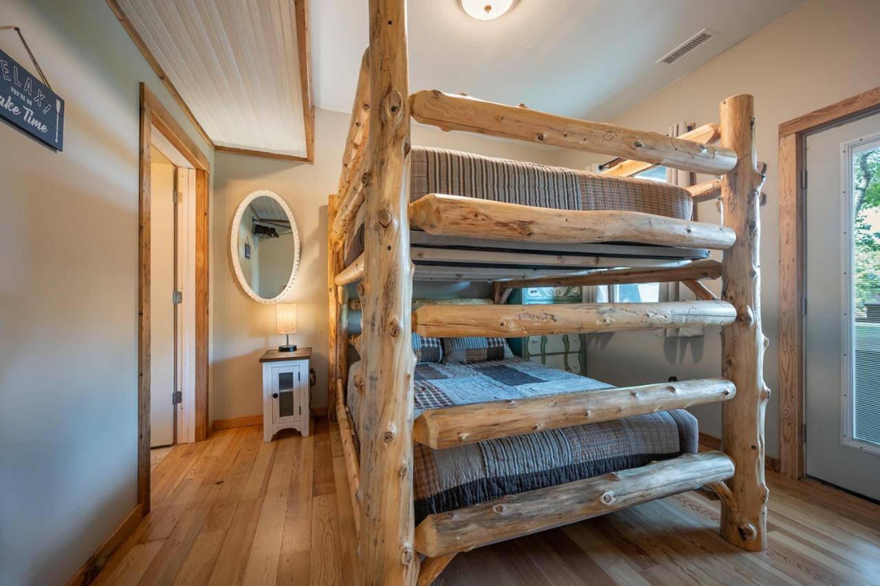 Russell'S Fort At White Oak Point: Historical Cabin On Lake Lure, Luxury, Direct Lake Access! Villa Exteriör bild