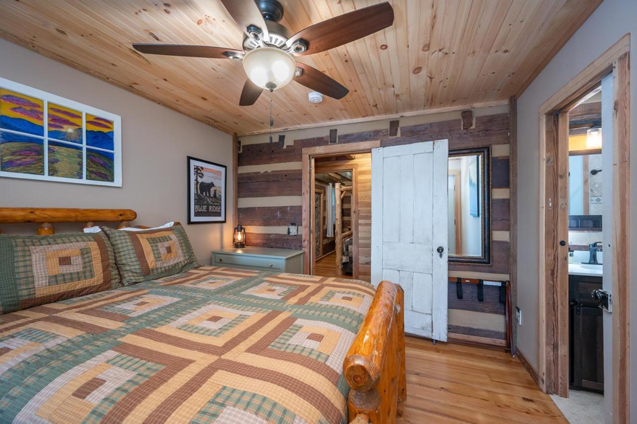 Russell'S Fort At White Oak Point: Historical Cabin On Lake Lure, Luxury, Direct Lake Access! Villa Exteriör bild