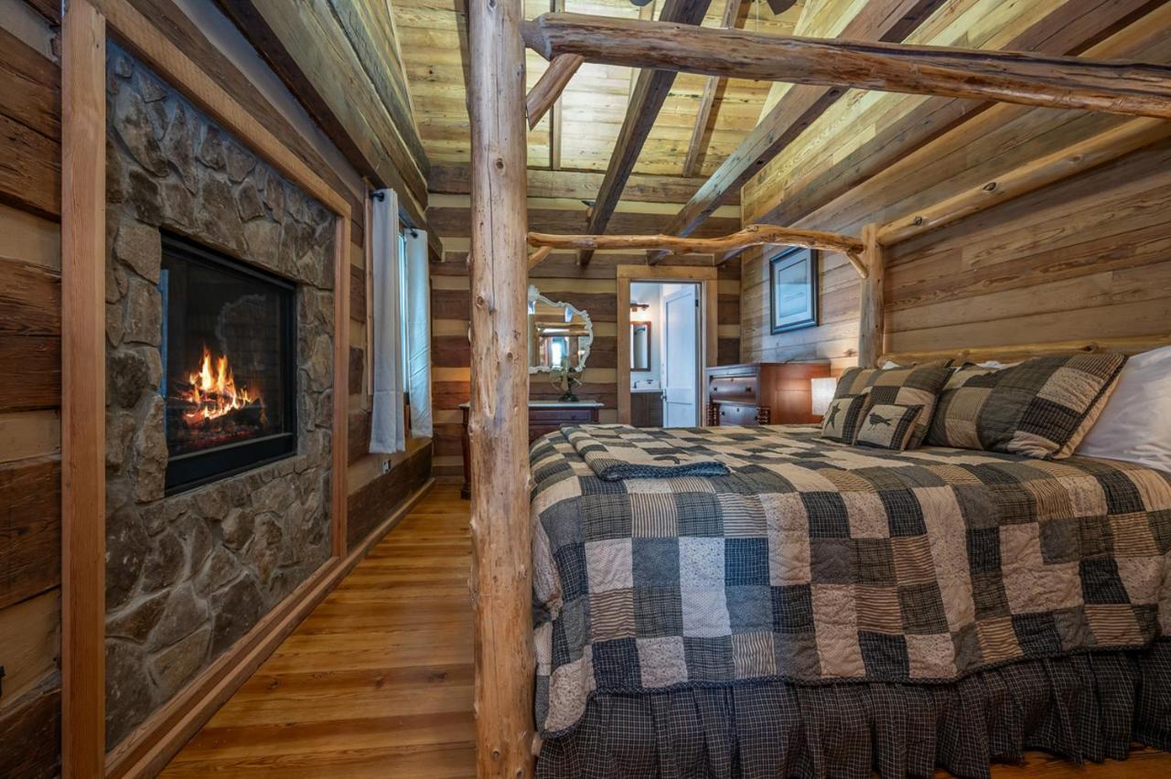 Russell'S Fort At White Oak Point: Historical Cabin On Lake Lure, Luxury, Direct Lake Access! Villa Exteriör bild
