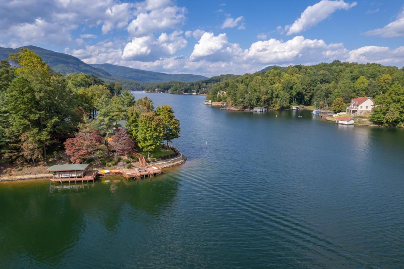 Russell'S Fort At White Oak Point: Historical Cabin On Lake Lure, Luxury, Direct Lake Access! Villa Exteriör bild